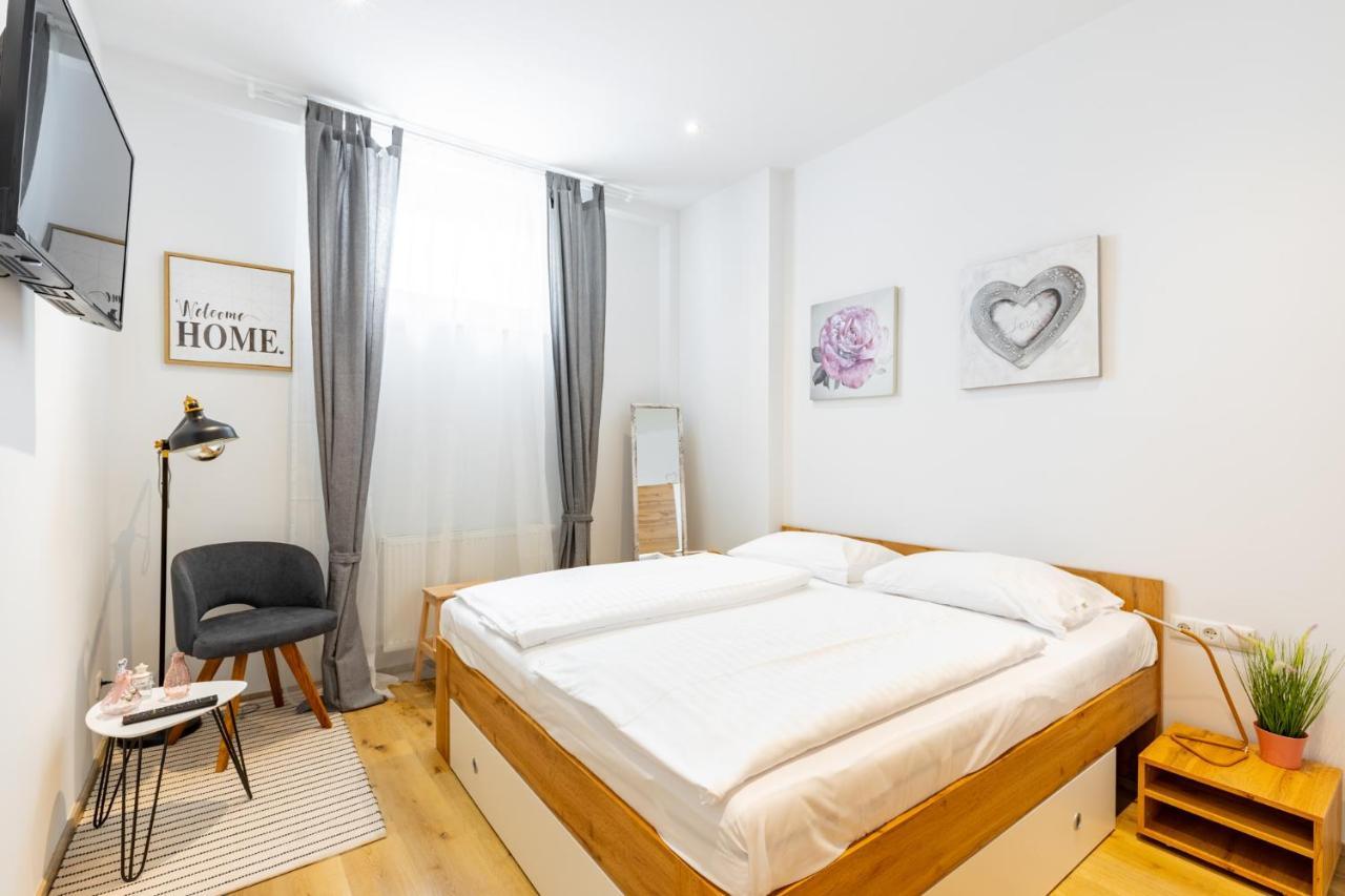 Budget Rooms West With Shared Kitchen Vienne Extérieur photo
