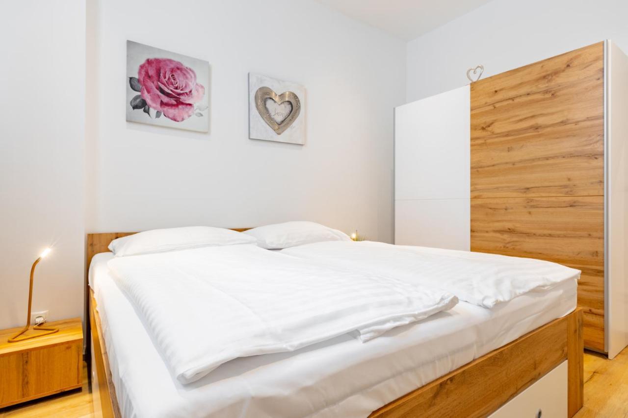 Budget Rooms West With Shared Kitchen Vienne Extérieur photo