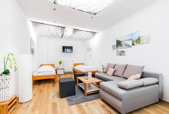 Budget Rooms West With Shared Kitchen Vienne Extérieur photo