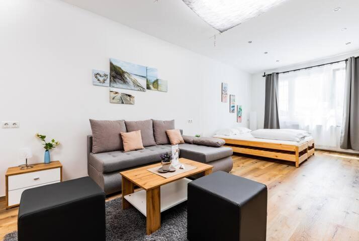 Budget Rooms West With Shared Kitchen Vienne Extérieur photo