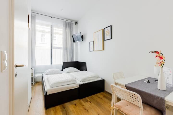 Budget Rooms West With Shared Kitchen Vienne Extérieur photo