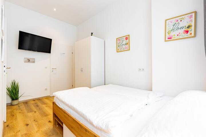 Budget Rooms West With Shared Kitchen Vienne Extérieur photo