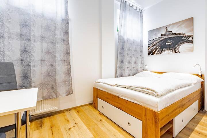 Budget Rooms West With Shared Kitchen Vienne Extérieur photo