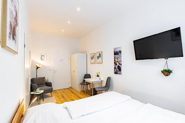 Budget Rooms West With Shared Kitchen Vienne Extérieur photo