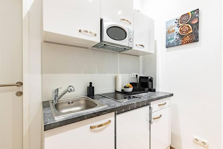 Budget Rooms West With Shared Kitchen Vienne Extérieur photo