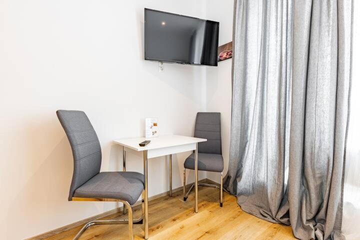 Budget Rooms West With Shared Kitchen Vienne Extérieur photo