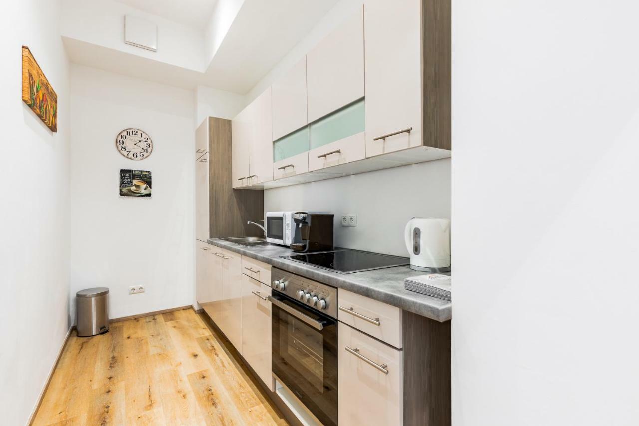 Budget Rooms West With Shared Kitchen Vienne Extérieur photo