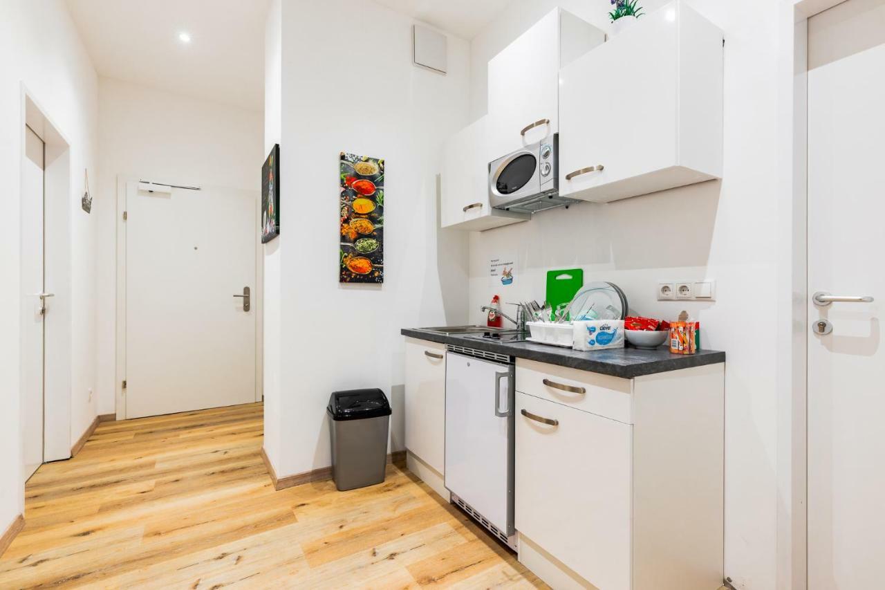 Budget Rooms West With Shared Kitchen Vienne Extérieur photo