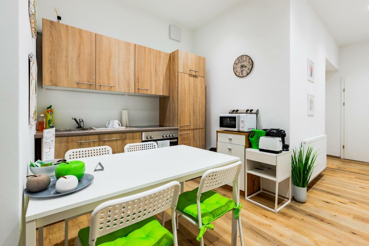 Budget Rooms West With Shared Kitchen Vienne Extérieur photo